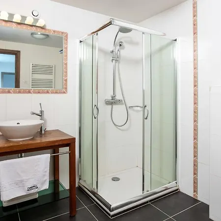 Edelweiss - Year Apartment